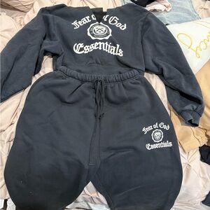 women’s essentials 2 piece oversized sweatsuit set